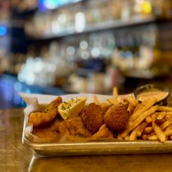 The County Seat Kitchen & Cocktails