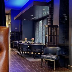 Bloomington ChopHouse - Inside beauty