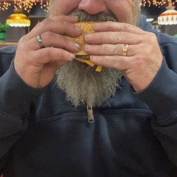 Halo Burger - Eating burger - Burgers Near Me - Birch Run, Michigan Halo Burger - Eating burger - Burgers Near Me - Birch Run, Michigan