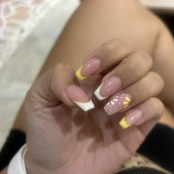 Elan Nails - Nail Salons Near Me - Orlando, Florida