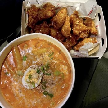 bb.q Chicken Gardena - Rose Ddeok-Bokki and Honey Garlic Wings - Chicken Wings Near Me - Gardena, California