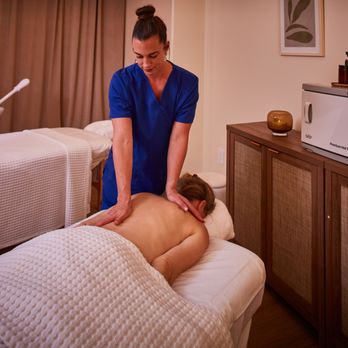Asana Spa - Immerse yourself in Hawaiian rainforest-inspired spa treatments. Experience nature's healing powers at our Waikiki spa resort - Day Spas Near Me - Honolulu, Hawaii