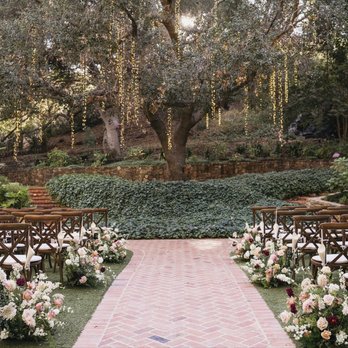 Eveni Floral Design - Floral Designers Near Me - Diamond Bar, California Eveni Floral Design - Floral Designers Near Me - Diamond Bar, California