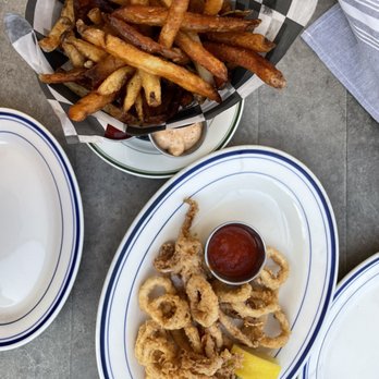 Greystone Oyster Bar - Greystone Fries & Fried Calamari - Seafood Near Me - West Chester, Pennsylvania