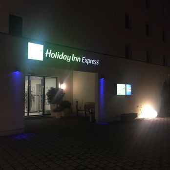 Holiday Inn Express - Reception - Hotels Near Me - Neunkirchen, SL