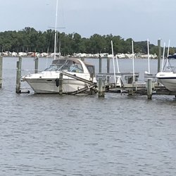 Colonial Beach Yacht Center - Broken boat lift