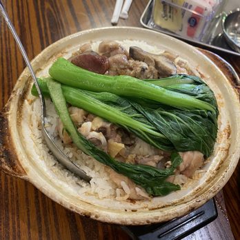 Alice’s Kitchen - Chicken & Mushroom Claypot - Noodles Near Me - Temple City, California Alice’s Kitchen - Chicken & Mushroom Claypot - Noodles Near Me - Temple City, California