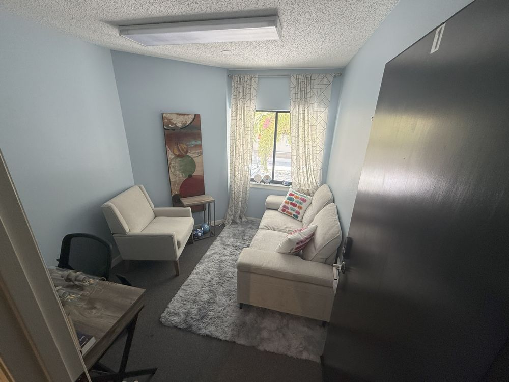 Therapists in Sarasota - grief counselor in Sarasota, FL