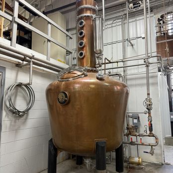 Driftless Glen - Distillery Tour - Distilleries Near Me - Baraboo, Wisconsin