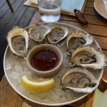 Straight Wharf Fish - Oysters - Seafood Near Me - Nantucket, Massachusetts Straight Wharf Fish - Oysters - Seafood Near Me - Nantucket, Massachusetts