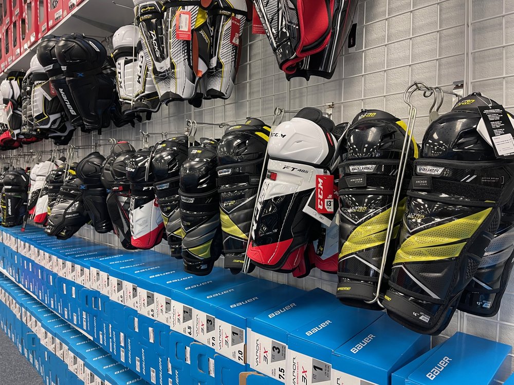 SPORTS HEADQUARTERS Updated October 2024 19 Photos 1201 Broadway