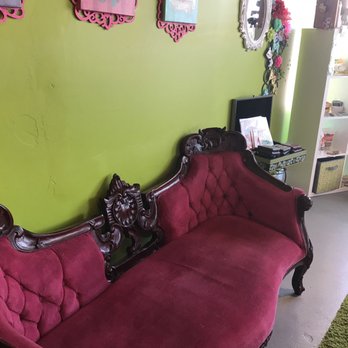 Strawberry Hedgehog - Cosmetics & Beauty Supply Near Me - Phoenix, Arizona