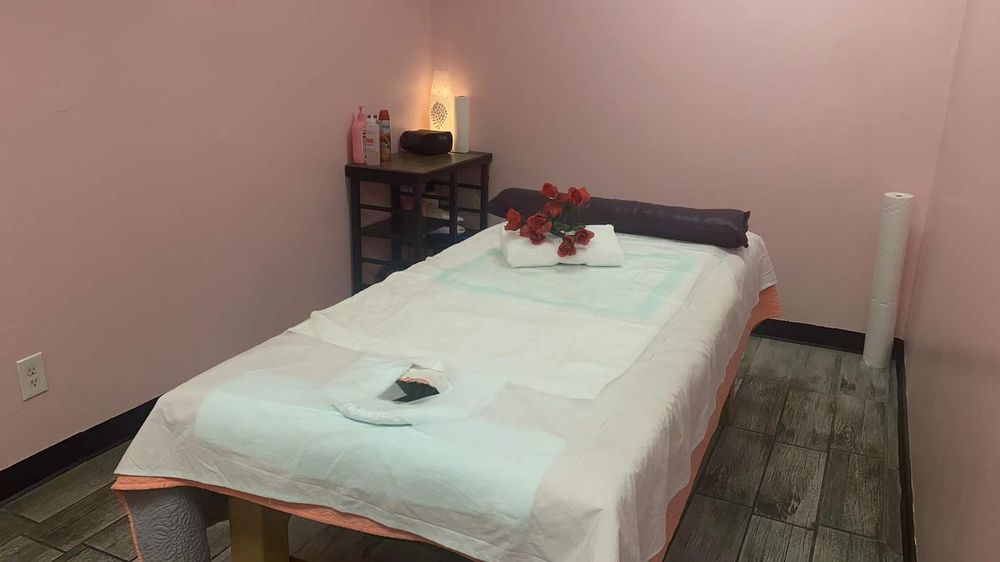 STAR SPA MASSAGE Updated October 2024 10 Photos 424 S Military