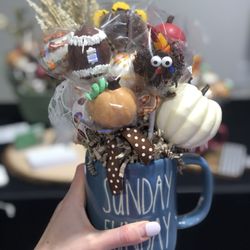 A Smudge Sweeter - Thanksgiving cake pops
