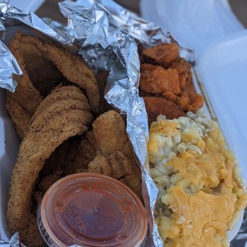 Kee's Loaded Kitchen - fried chicken, macaroni and cheese - Comfort Food Near Me - Portland, Oregon