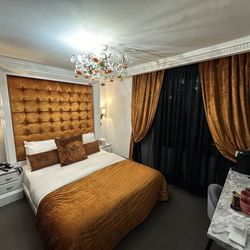 The Exhibitionist Hotel - Inside my room