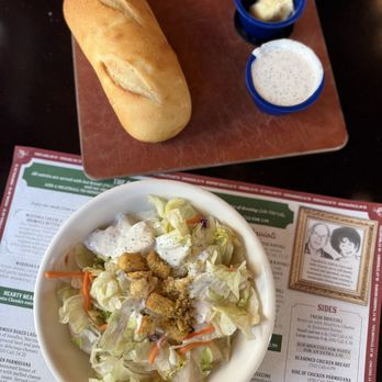 The Old Spaghetti Factory - Salad with creamy pesto + always gotta have a side of the sauce to go with the bread. YuMmmz! - Italian Near Me - Honolulu, Hawaii
