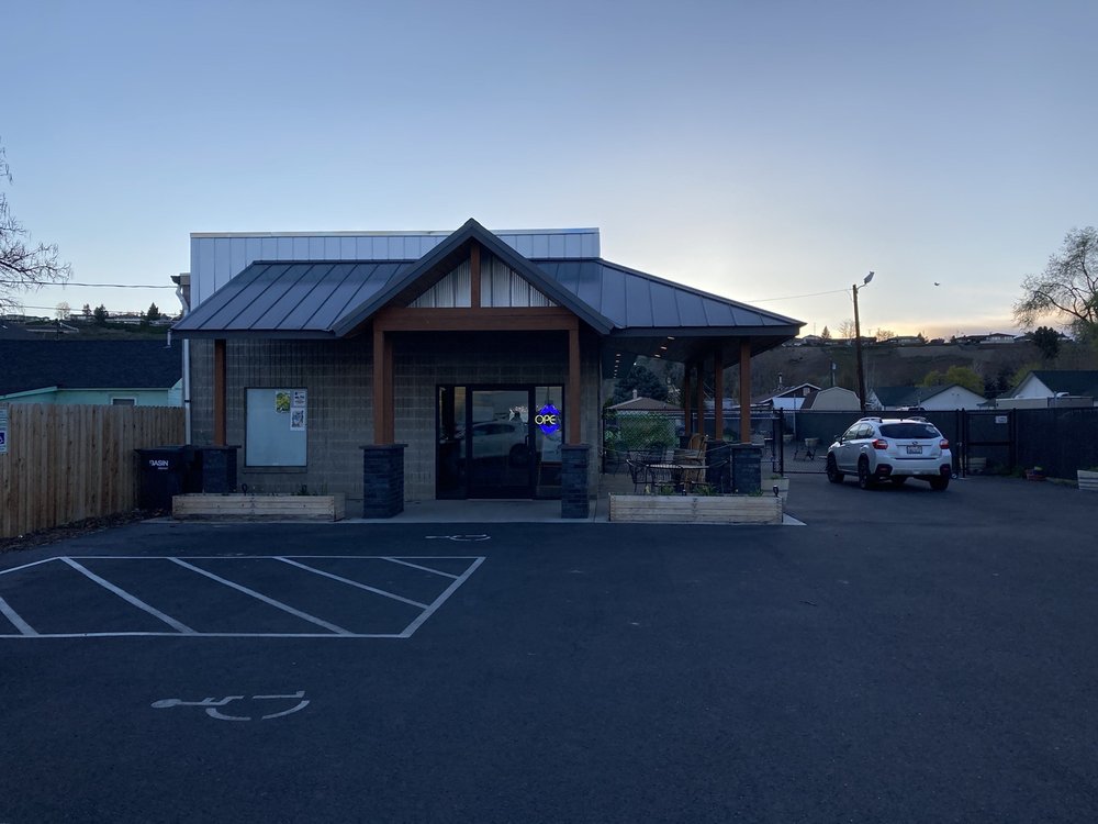 SELAH SPRINGS BREWING Updated September 2024 310 S 1st St, Selah