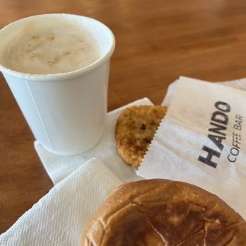 Hando Coffee Bar - Coffee & Tea Near Me - Manvel, Texas