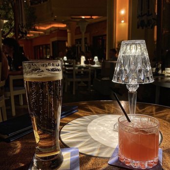 Overlook Lounge, Aperitifs & Spirits - Lounges Near Me - Las Vegas, Nevada Overlook Lounge, Aperitifs & Spirits - Lounges Near Me - Las Vegas, Nevada