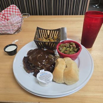 Mary's Grill - Hamburger Steak,green beans,fried okra all delicious - Breakfast & Brunch Near Me - Tonkawa, Oklahoma