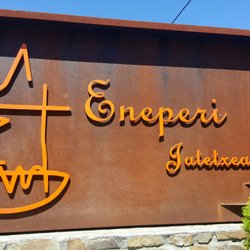 Eneperi Jatetxea - Insegna