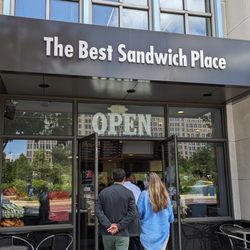 The Best Sandwich Place - Restaurant entrance