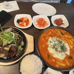 Beef Bulgogi bbp 불고기 and Bibimbap Beef Bulgogi bbp 불고기 and Bibimbap