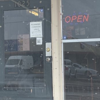 The Koffee Kup Company - Curbside only sign on the door - Coffee & Tea Near Me - San Antonio, Texas The Koffee Kup Company - Curbside only sign on the door - Coffee & Tea Near Me - San Antonio, Texas