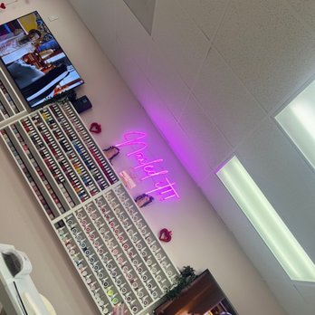 Only Nailz - Lost of colors !! - Nail Salons Near Me - Laguna Beach, California
