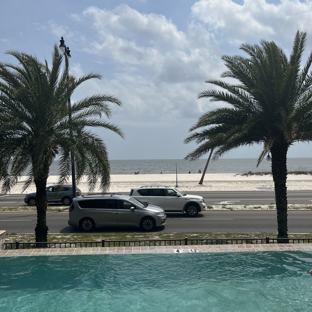 Holiday Inn Express - Hotels Near Me - Gulfport, Mississippi