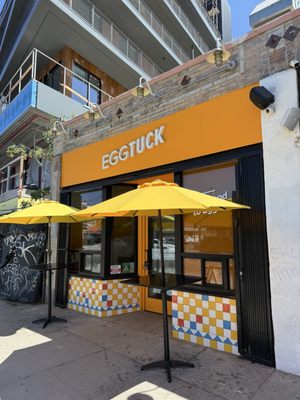 Egg Tuck by null