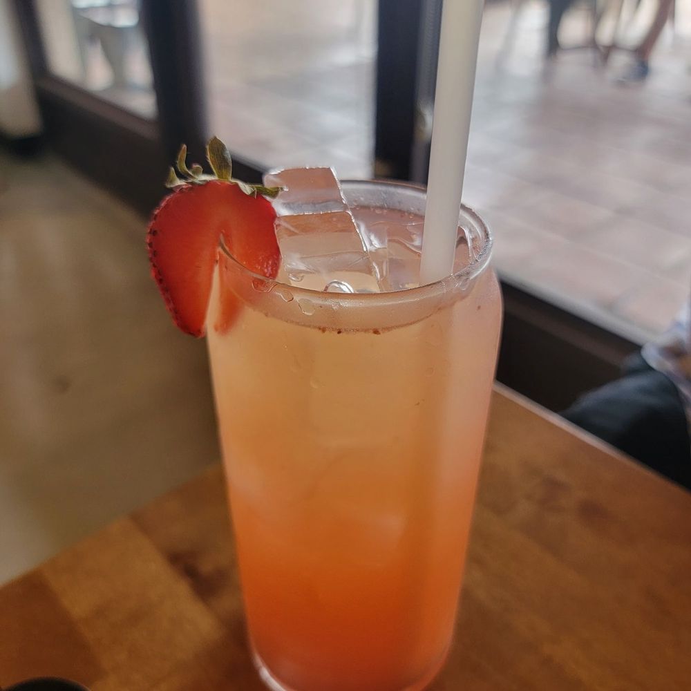 Goji Berry - Strawberry Lemonade - Vegan Near Me - Phoenix, Arizona Goji Berry - Strawberry Lemonade - Vegan Near Me - Phoenix, Arizona