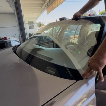 Ibarra Auto Glass - Clean new front winshield 1994 deville ! - Auto Glass Services Near Me - Fontana, California Ibarra Auto Glass - Clean new front winshield 1994 deville ! - Auto Glass Services Near Me - Fontana, California