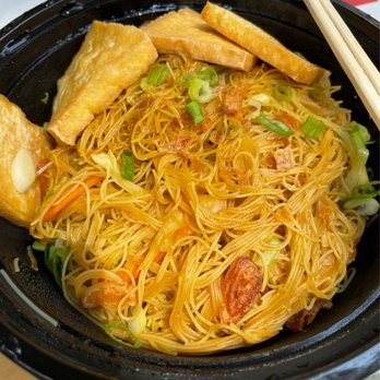 Native Noodles - Singapore Noodles with Tofu - Singaporean Near Me - New York, New York Native Noodles - Singapore Noodles with Tofu - Singaporean Near Me - New York, New York