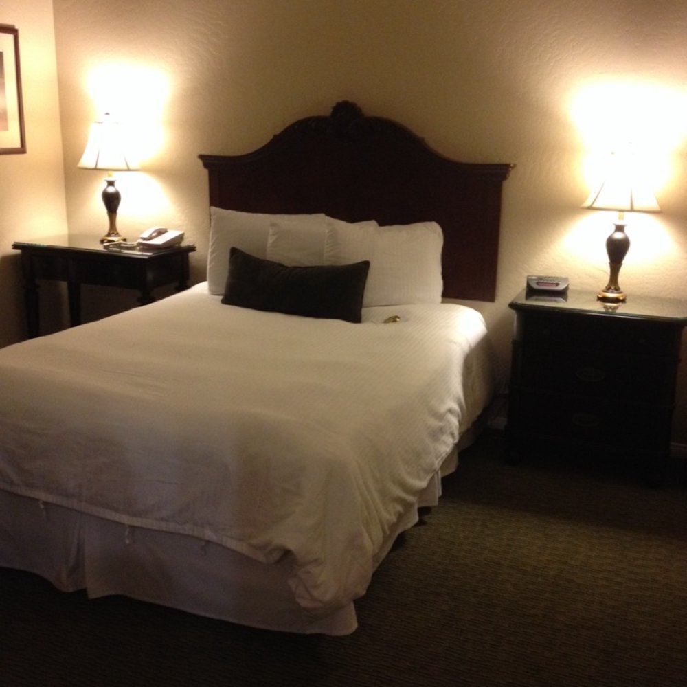 Bay Meadows Resort - Bedroom - Resorts Near Me - Big Bear Lake, California