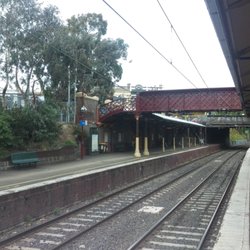 Windsor Railway Station - Platform & Bridge