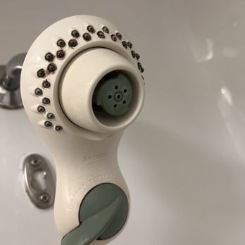 Best Western Inn - disgusting shower head - Hotels Near Me - Elyria, Ohio
