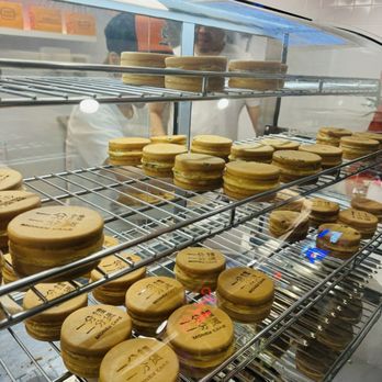Money Cake - Wheelcakes - Desserts Near Me - Flushing, New York