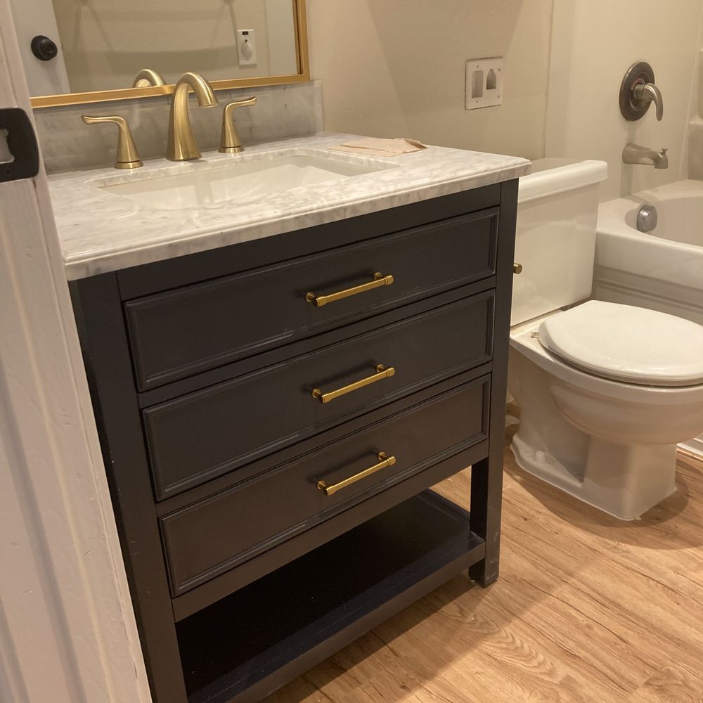 Baurer Construction & Flooring - Bathroom - Flooring Near Me - Gresham, Oregon Baurer Construction & Flooring - Bathroom - Flooring Near Me - Gresham, Oregon
