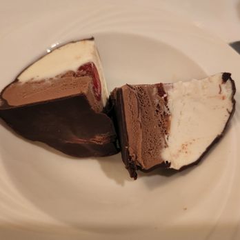 Giulio Cesare - Tartufo - Italian Near Me - Westbury, New York