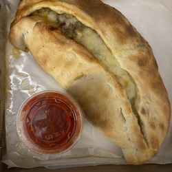Vinny's Pizzeria - Calzone