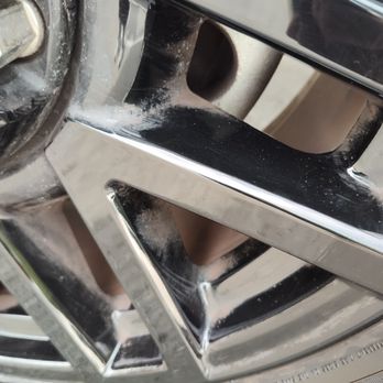 Synergy Auto Wash - Wheels barely cleaned - Car Wash Near Me - Knoxville, Tennessee