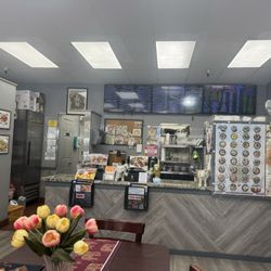 Mai Thai Cuisine - Inside