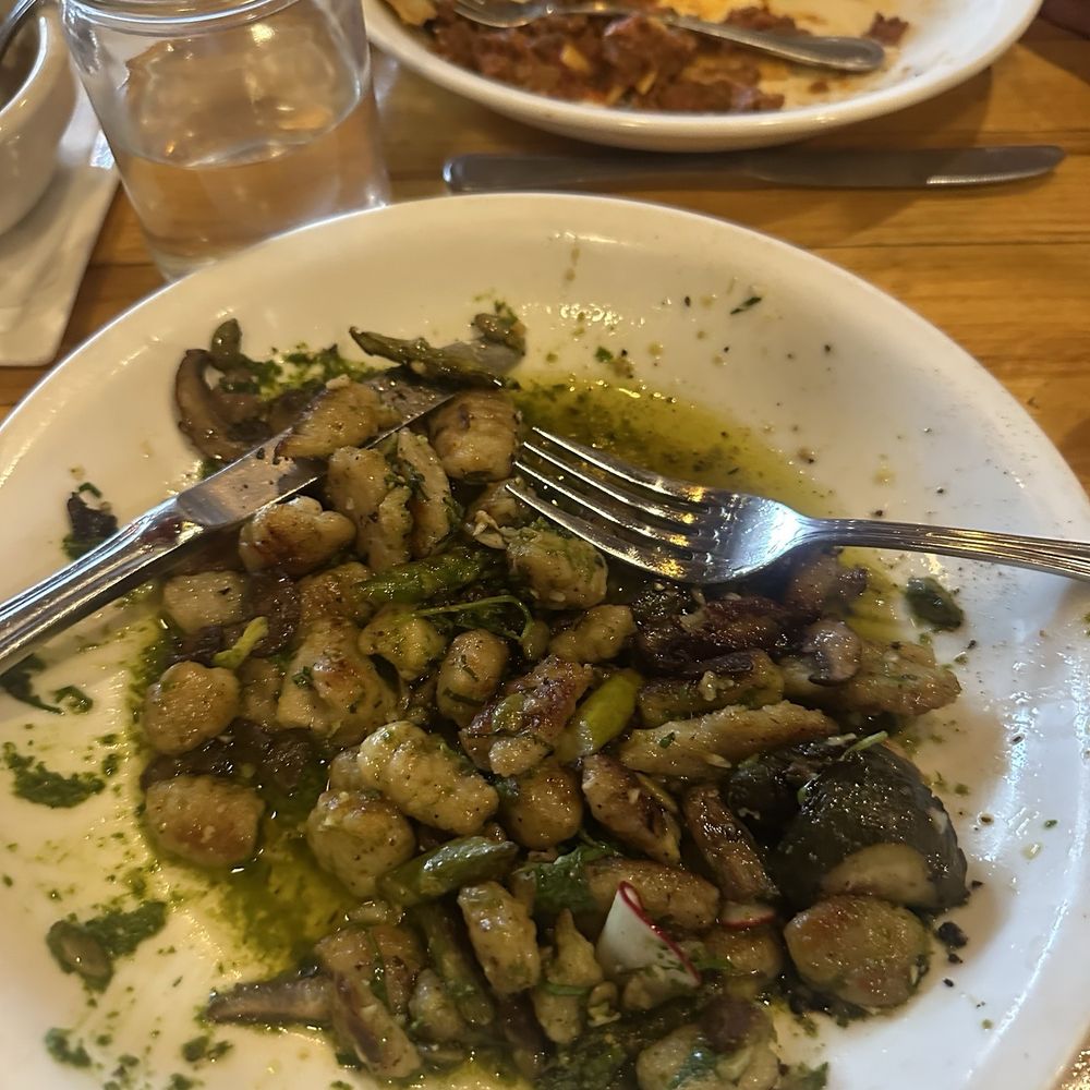 Mona Lisa's - Gnocchi - Italian Near Me - Eau Claire, Wisconsin Mona Lisa's - Gnocchi - Italian Near Me - Eau Claire, Wisconsin