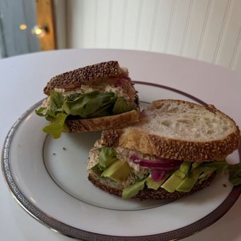 Amelie cafe - Tuna & Egg Melt - Coffee & Tea Near Me - Brooklyn, New York