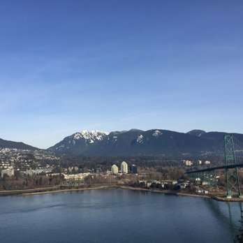 Stanley Park - Mountain views! - Parks Near Me - Vancouver, British Columbia
