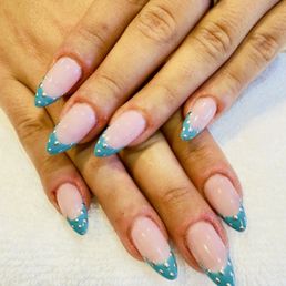 Mai did my nails and they're so cute and perfect for summer I'm definitely coming back Mai did my nails and they're so cute and perfect for summer I'm definitely coming back
