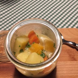 Gasthaus Stadtmühle - Gruß aus der Küche (Steckrübensuppe)