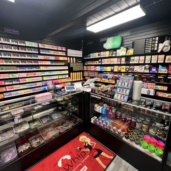 Cloud Box Smoke Shop - Tobacco Shops Near Me - Tacoma, Washington Cloud Box Smoke Shop - Tobacco Shops Near Me - Tacoma, Washington